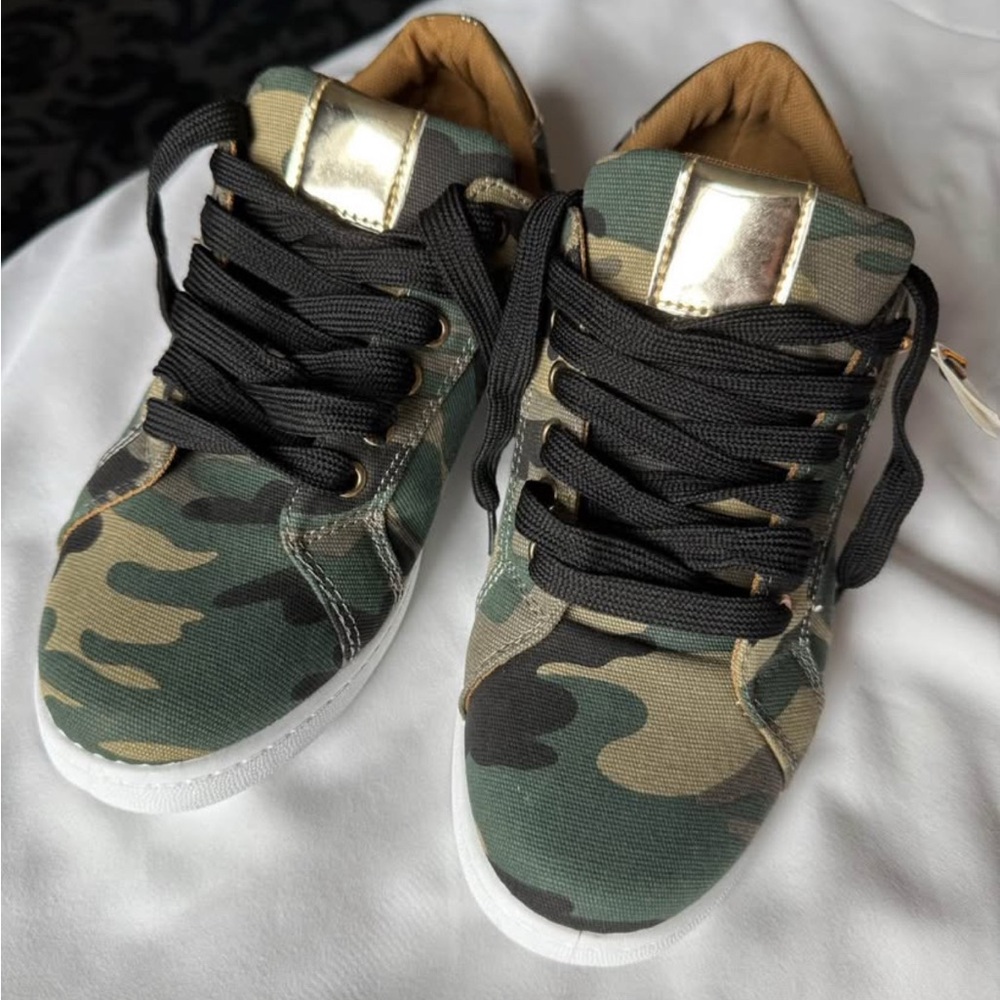 Camouflage Sneakers with Gold Accents star camo women fashion shoe zipper detail